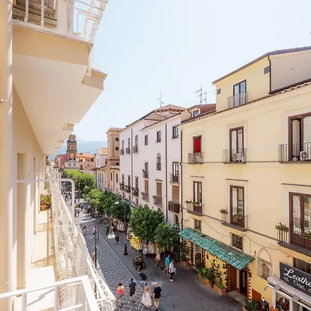Appartement Casa Amy In The Centre Of Sorrente